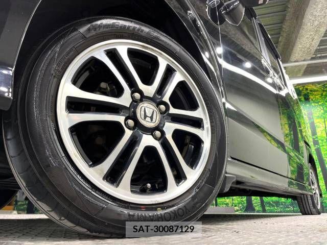 Honda N BOX CUSTOM 2013-10 377989-13