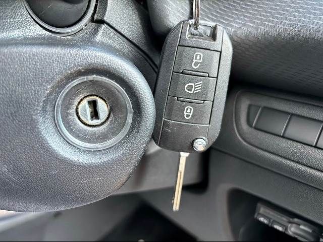 Peugeot 2008 2014-07 196421-6