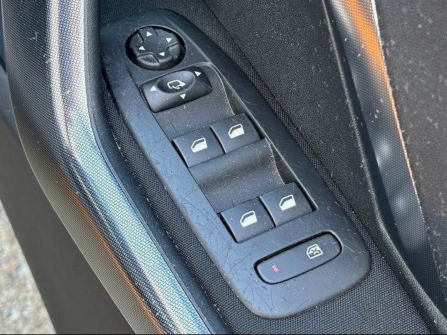 Peugeot 2008 2014-07 196421-9