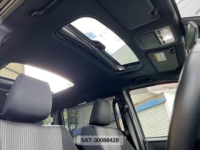 Toyota VOXY 2018-10 344228-21