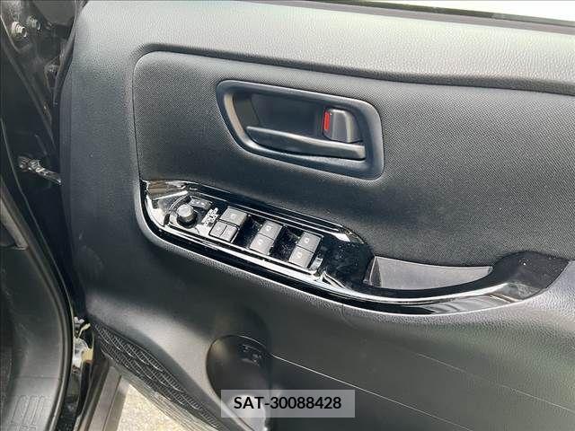 Toyota VOXY 2018-10 344228-13