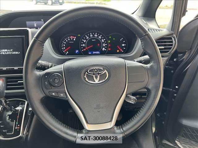 Toyota VOXY 2018-10 344228-19