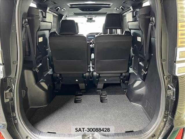 Toyota VOXY 2018-10 344228-9
