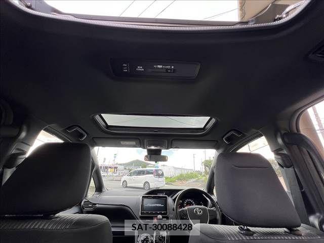 Toyota VOXY 2018-10 344228-26