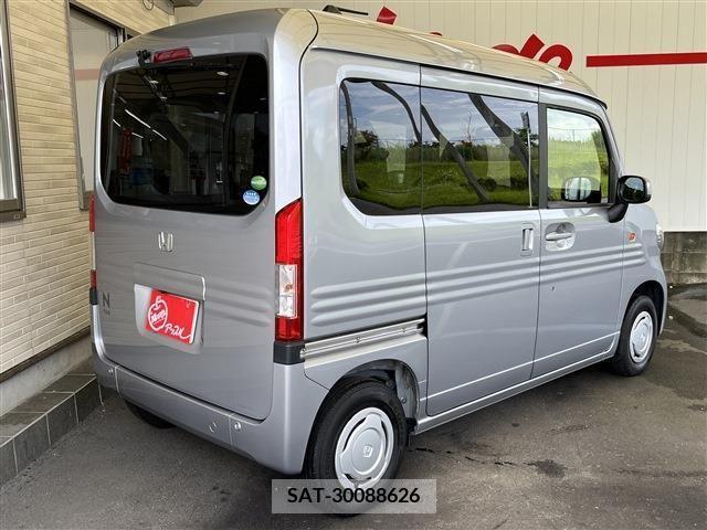 Honda N-VAN 2019-10 380618-2