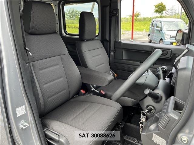 Honda N-VAN 2019-10 380618-8