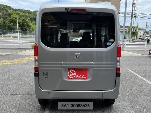 Honda N-VAN 2019-10 380618-6