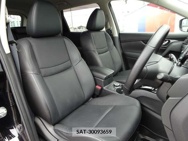 Nissan X-TRAIL 2019-06 379964-7