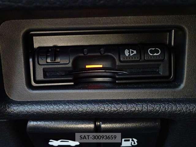 Nissan X-TRAIL 2019-06 379964-15