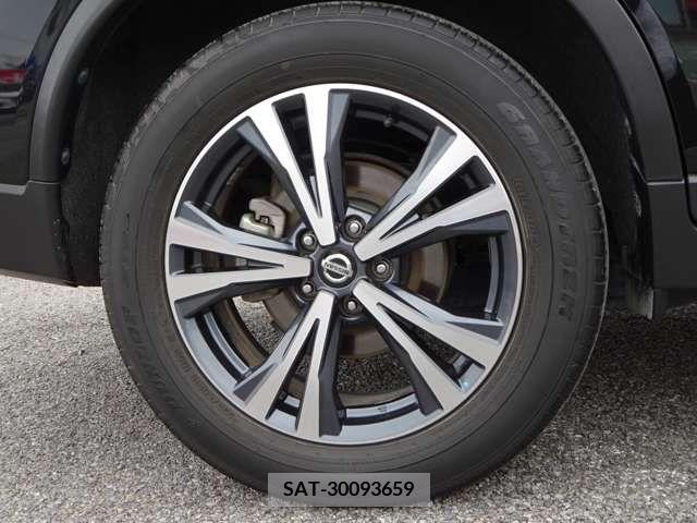 Nissan X-TRAIL 2019-06 379964-6