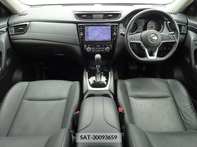 Nissan X-TRAIL 2019-06 379964-3