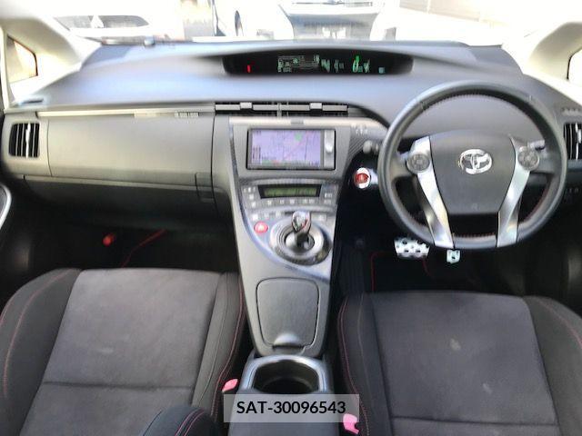 Toyota PRIUS 2012-03 205043-1