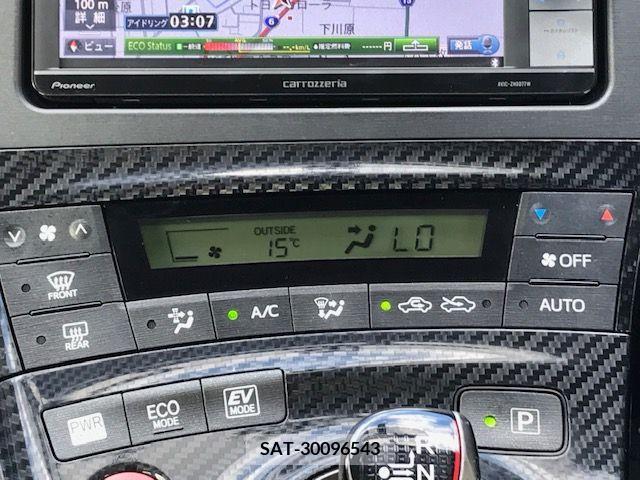 Toyota PRIUS 2012-03 205043-14