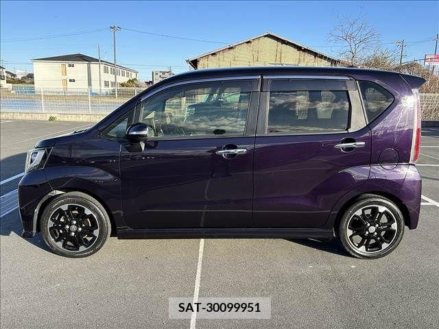 Daihatsu MOVE CUSTOM 2015-06 211678-15