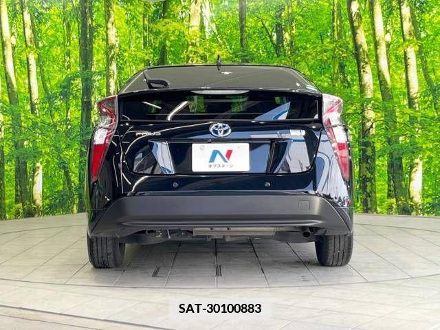 Toyota PRIUS 2017-11 385527-15
