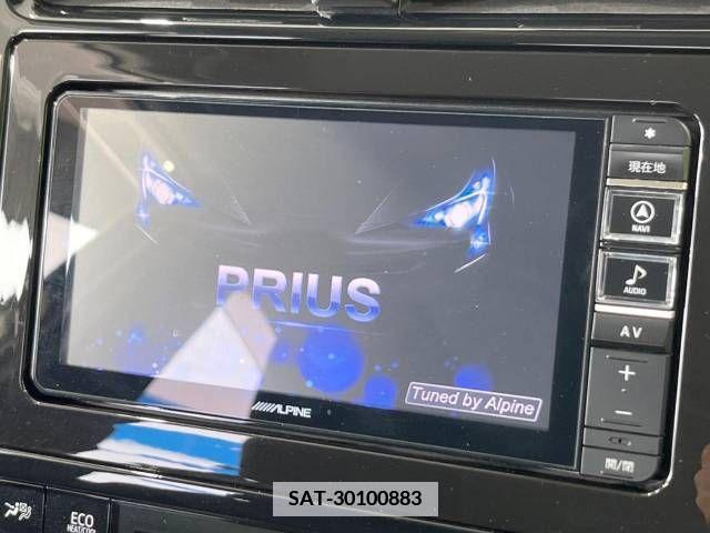 Toyota PRIUS 2017-11 385527-2