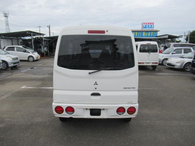 Nissan CLIPPER VAN 2005-06 11894-10