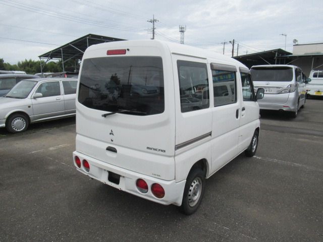 Nissan CLIPPER VAN 2005-06 11894-8