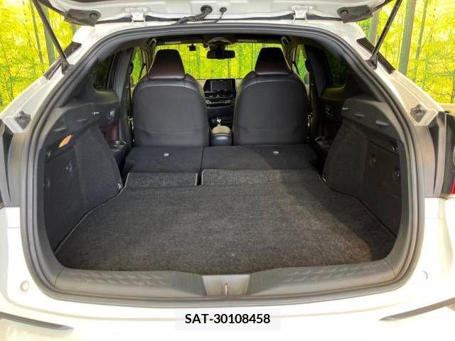 Toyota C-HR 2017-06 294881-10