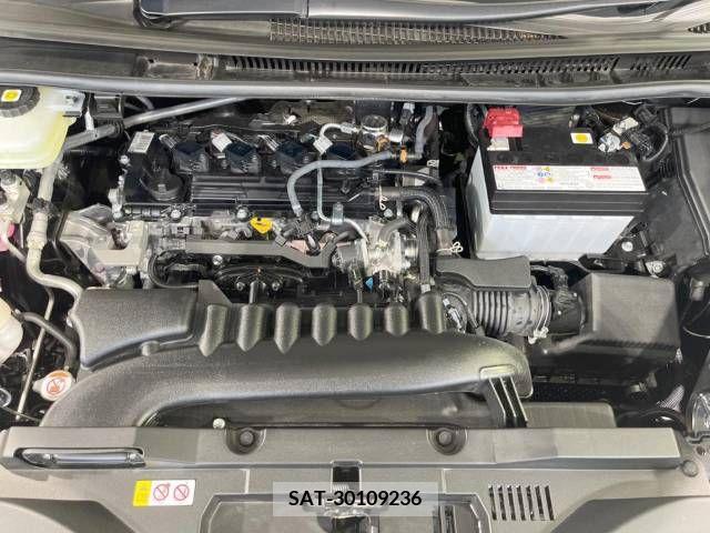 Toyota VOXY 2023-10 289090-19