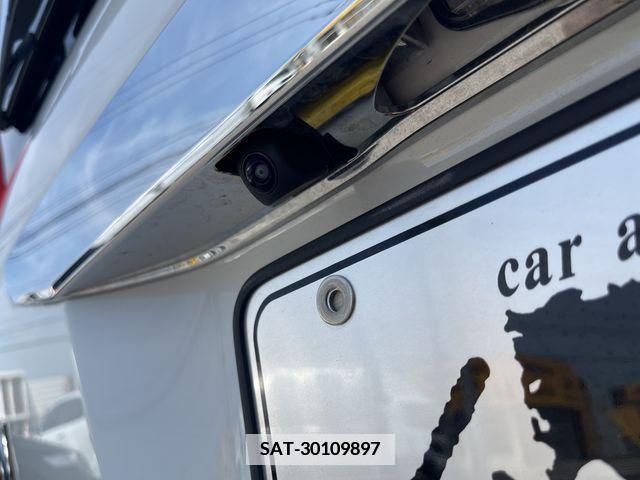 Honda N BOX 2023-04 364618-25