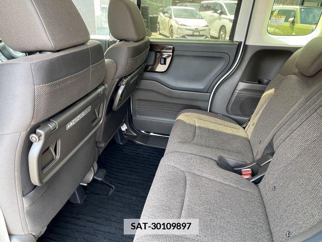 Honda N BOX 2023-04 364618-12