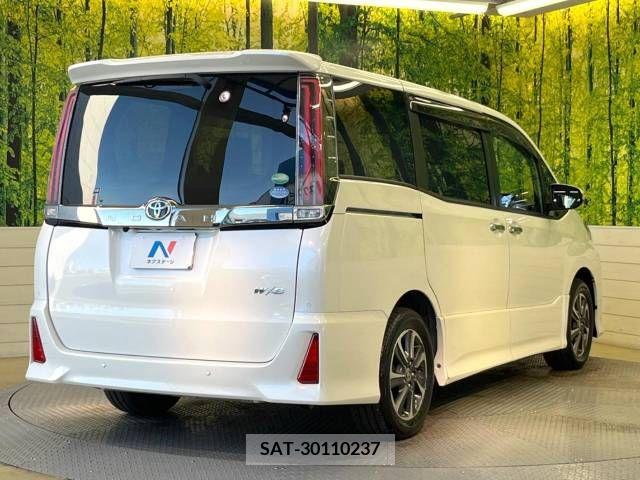 Toyota NOAH 2019-09 337937-17