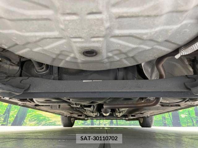 Nissan NOTE 2013-10 341137-19