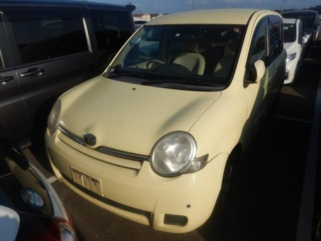 Toyota SIENTA 2010-05 188740-0