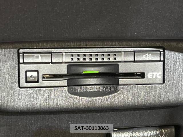 Toyota PRIUS 2013-11 222261-5