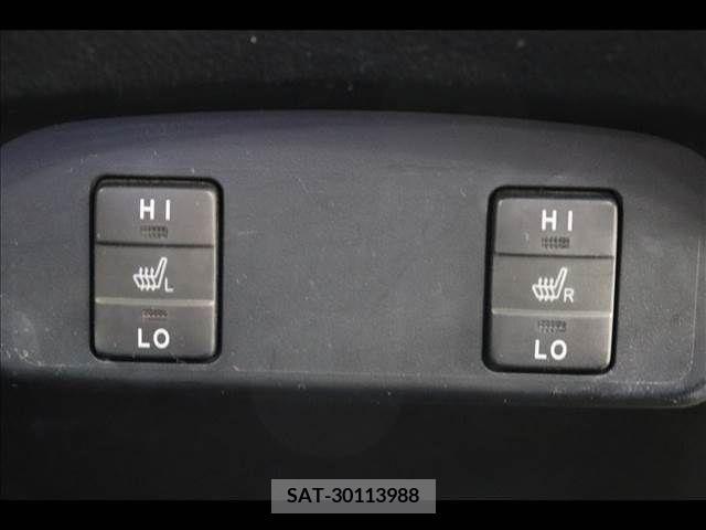 Toyota SIENTA 2018-08 203920-6