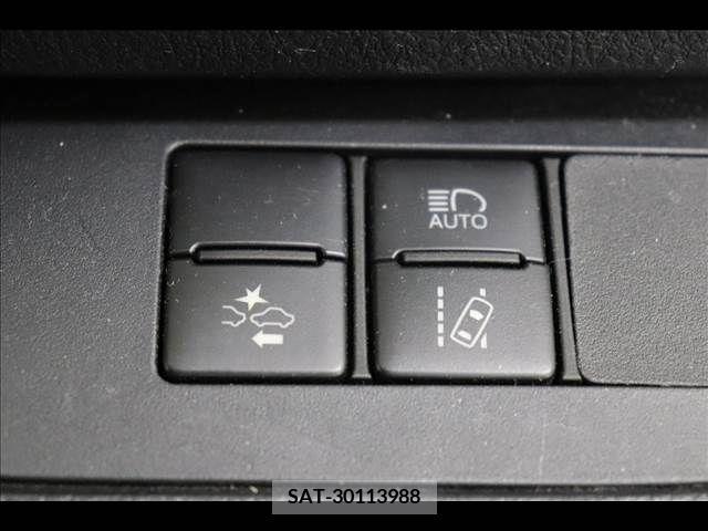 Toyota SIENTA 2018-08 203920-1