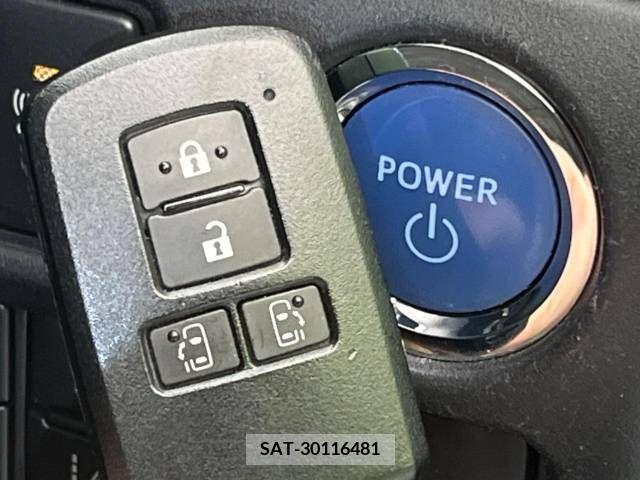 Toyota VOXY HYBRID 2017-07 344252-7