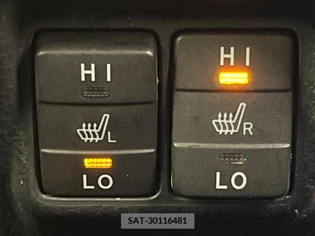 Toyota VOXY HYBRID 2017-07 344252-6