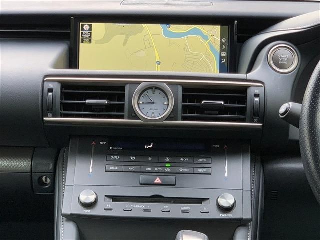 Lexus RC 2018-03 593-21