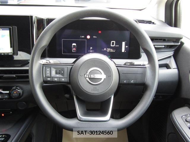 Nissan NOTE 2022-03 233742-11