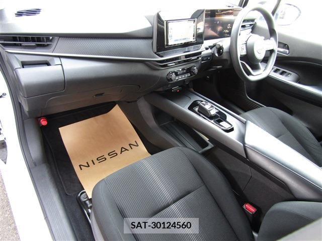 Nissan NOTE 2022-03 233742-7