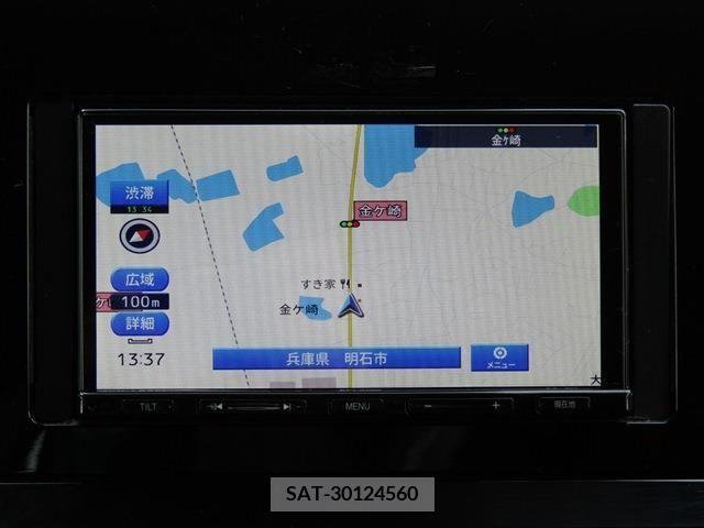 Nissan NOTE 2022-03 233742-3