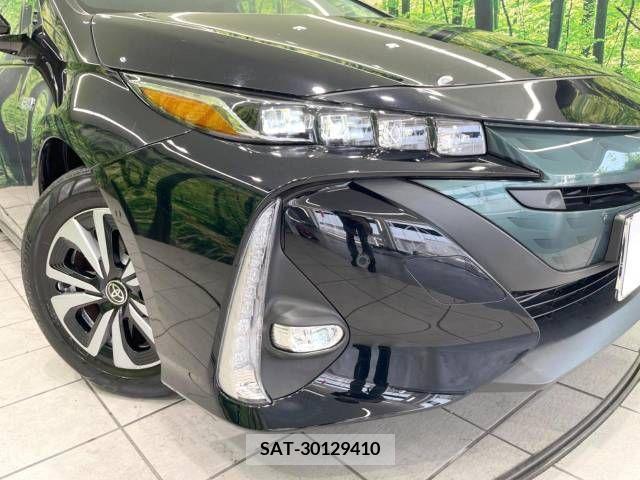 Toyota PRIUS PHV 2017-08 366801-12