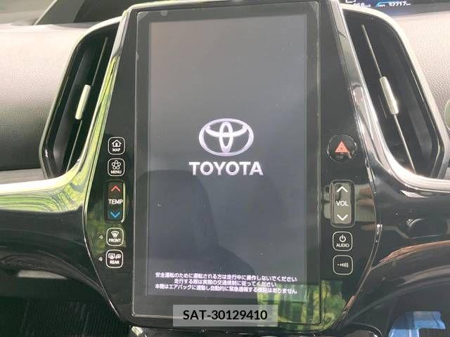Toyota PRIUS PHV 2017-08 366801-3