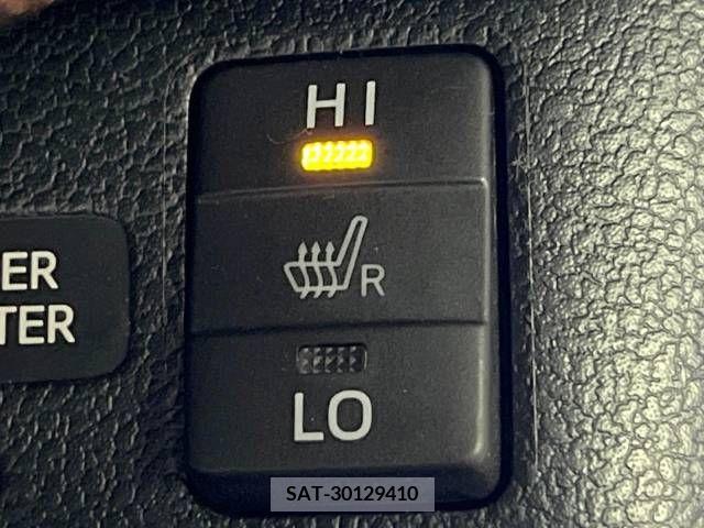Toyota PRIUS PHV 2017-08 366801-7