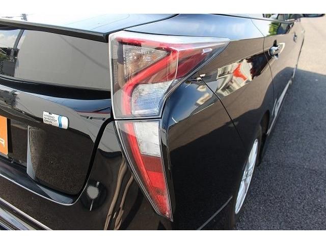 Toyota PRIUS 2016-02 193673-10