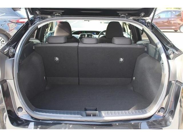 Toyota PRIUS 2016-02 193673-16
