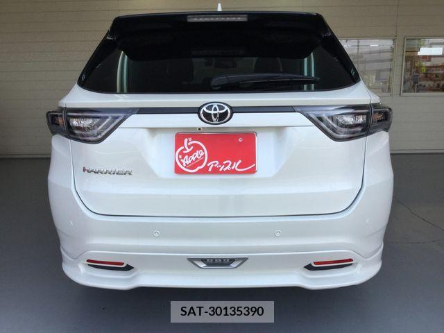 Toyota HARRIER 2015-10 396748-5