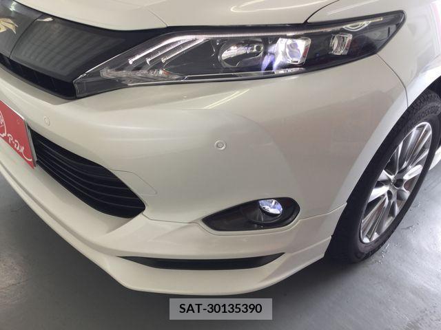 Toyota HARRIER 2015-10 396748-27
