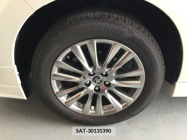 Toyota HARRIER 2015-10 396748-26