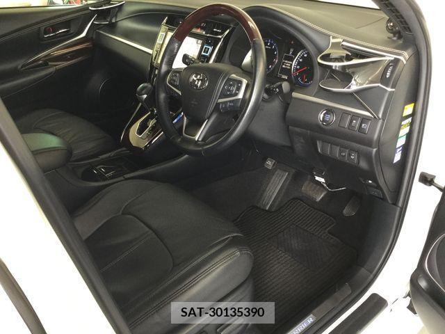 Toyota HARRIER 2015-10 396748-12