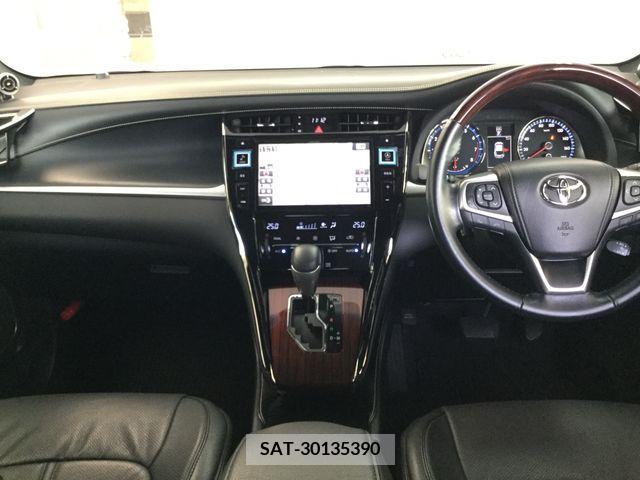 Toyota HARRIER 2015-10 396748-1