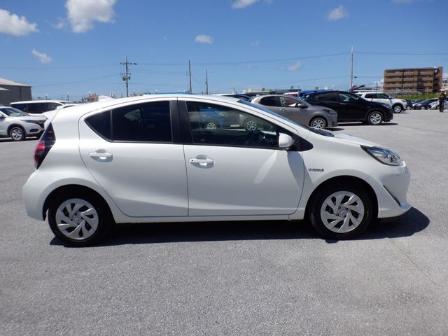 Toyota AQUA 2020-07 7107-4