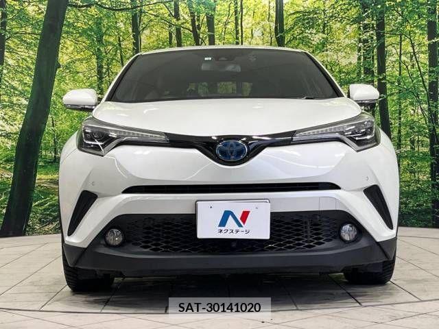 Toyota C-HR 2018-04 323036-14
